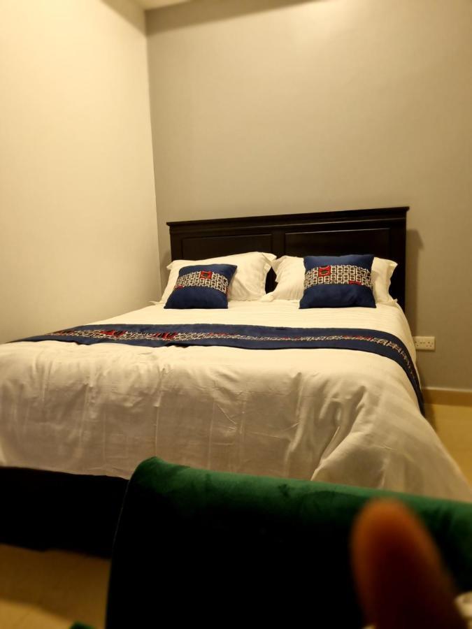 Eika Suites At Acacia カンパラ エクステリア 写真