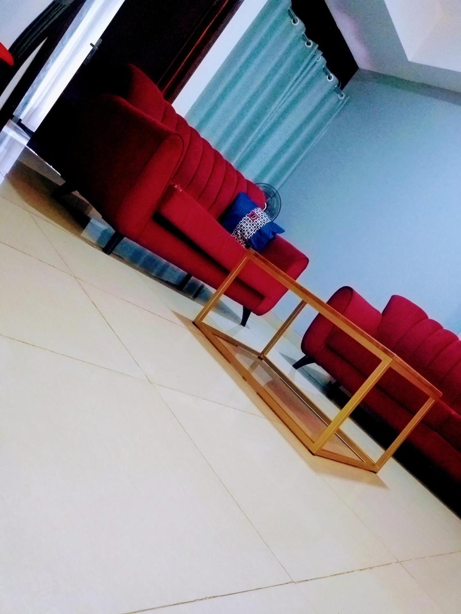 Eika Suites At Acacia カンパラ エクステリア 写真