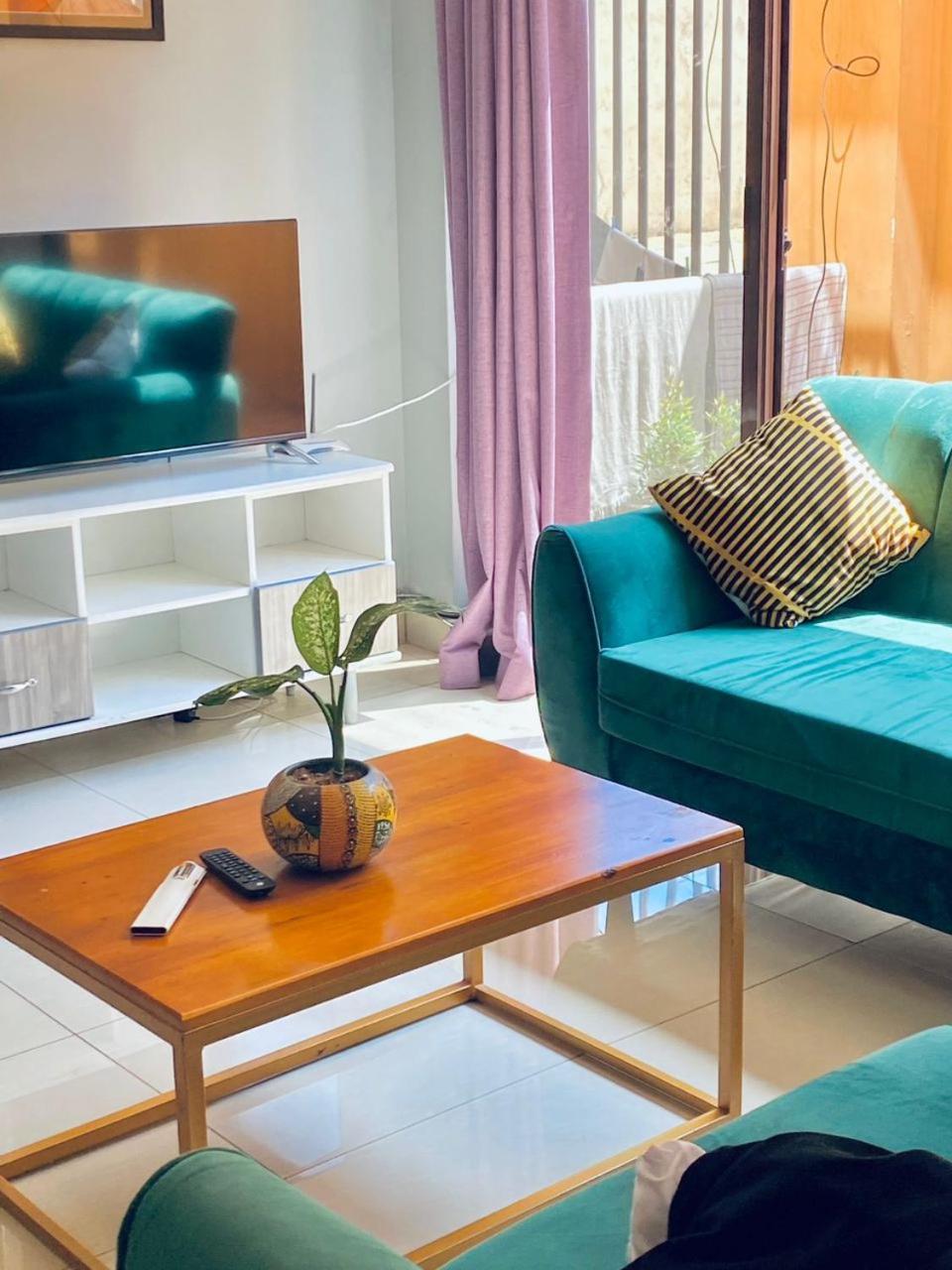 Eika Suites At Acacia カンパラ エクステリア 写真